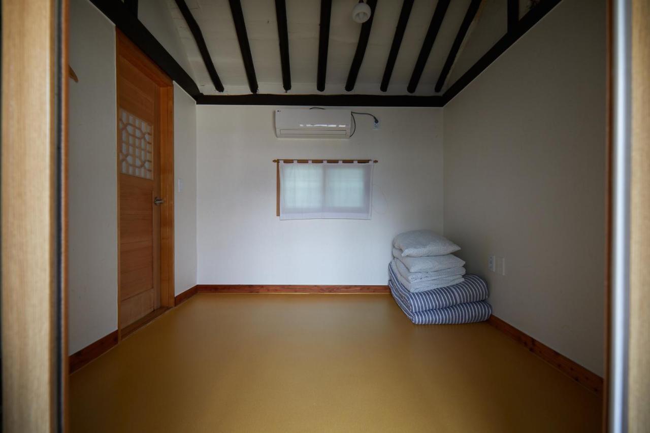 Bonghwangjae Hanok Guesthouse Gongju Екстериор снимка